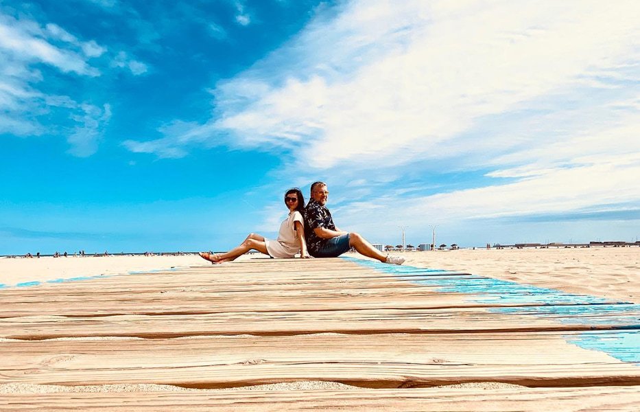 Виктория и Денис на пляже в Валенсии фото