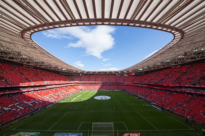 Футбольный стадион в Испании
