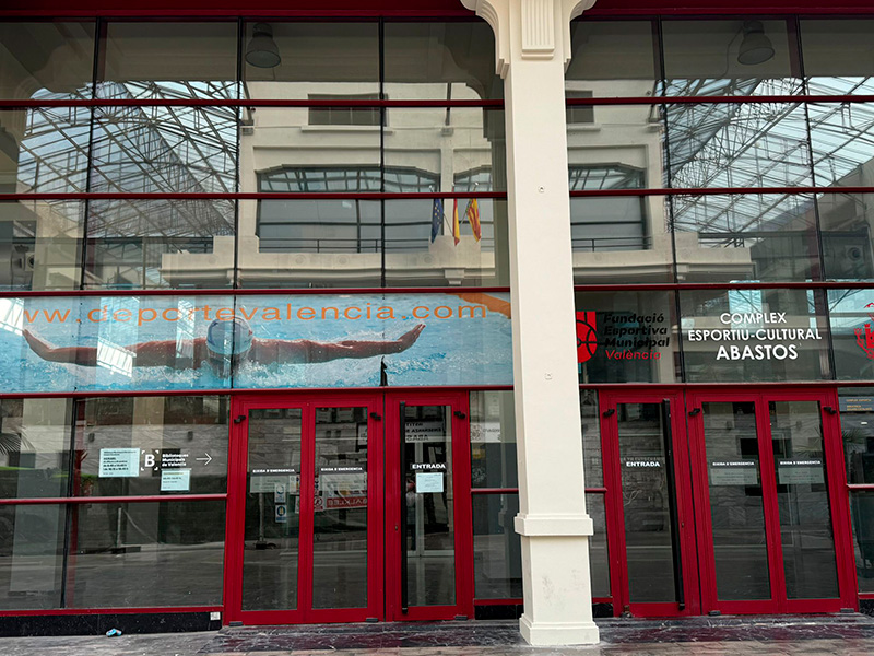 Спортцентр Centro deportivo y cultural Abastos de Supera Valencia, Extramurs