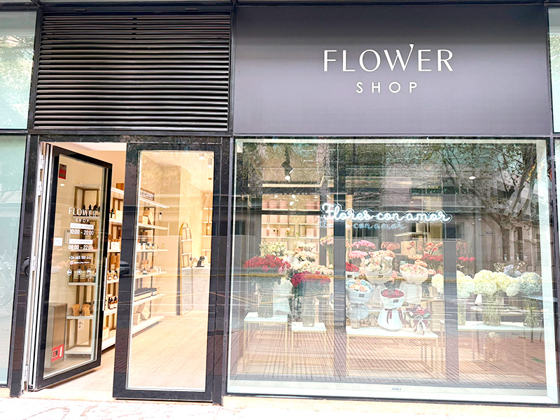 Цветочный магазин Flover Shop в квартале Mestalla, район Pla del Real