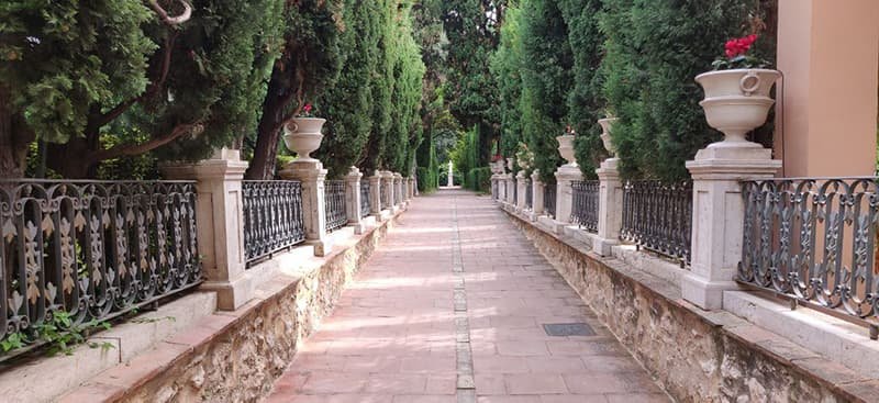 Парк, Сады Монфорт в Валенсии фото