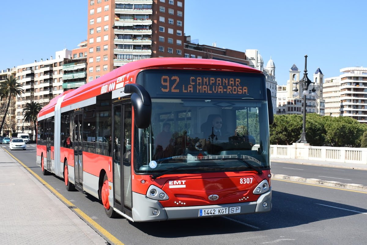 В Валенсии во всех автобусах ЕМТ будет доступна оплата кредитной картой и мобильным телефоном