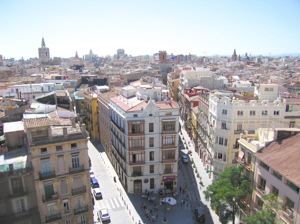 До конца года в Валенсии произведут ремонт улиц в 28 районах региона