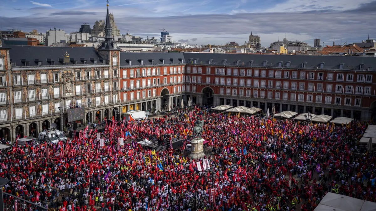 Испанские профсоюзы требуют увеличения минимальной заработной платы до 1.200 евро и сокращения рабочего дня
