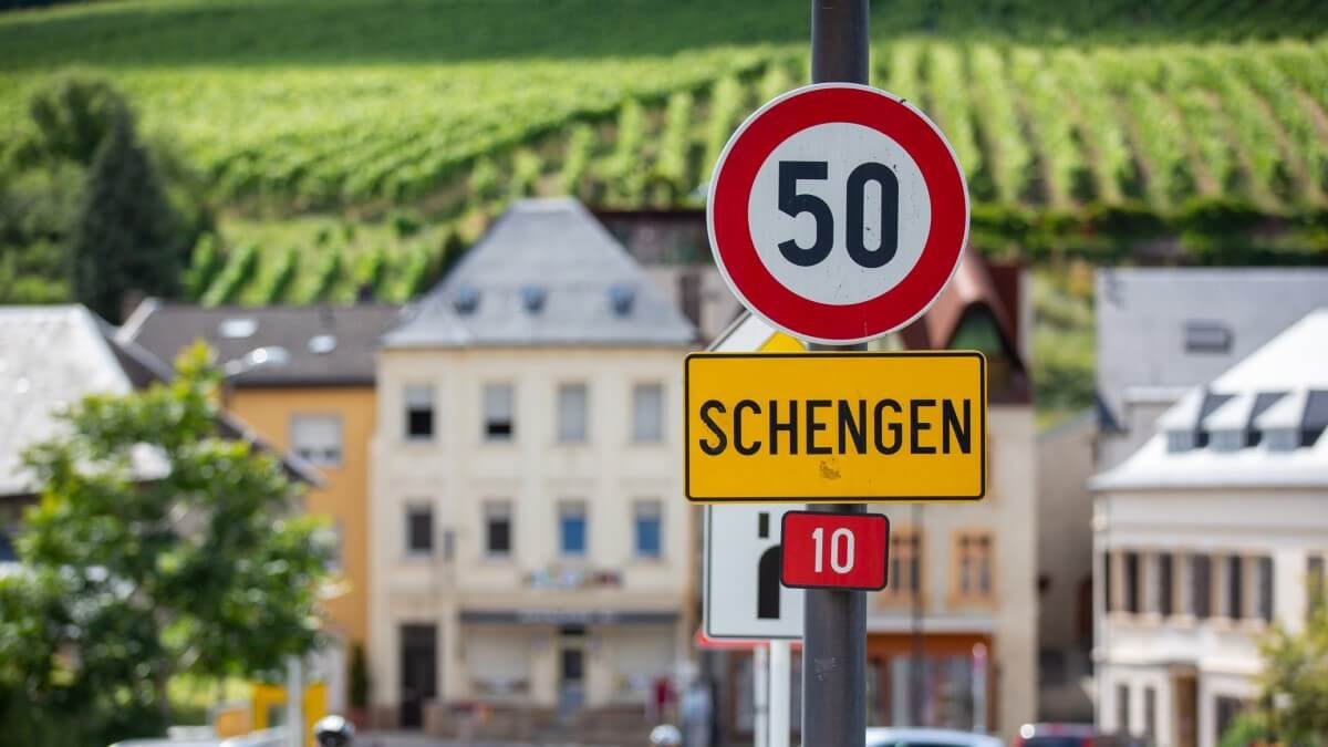 ЕС согласовал запуск процесса подачи заявлений на визу Шенгена в цифровом формате