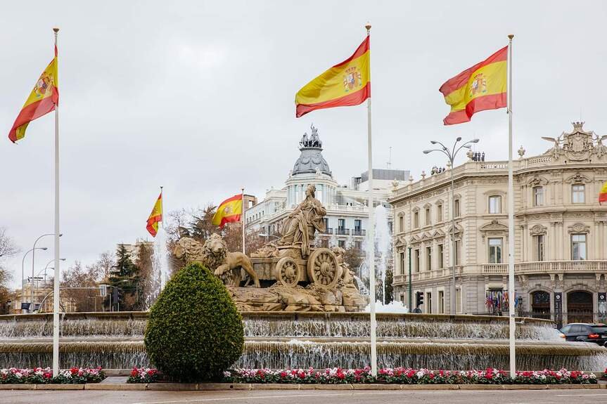 Преимущества и недостатки жизни в Испании: особенности для иммигрантов фото