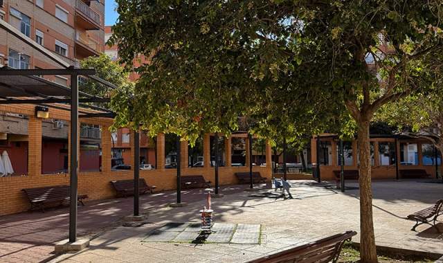 Benicalap: От древней усадьбы до современного района – стоит ли переезжать в один из самых доступных районов Валенсии