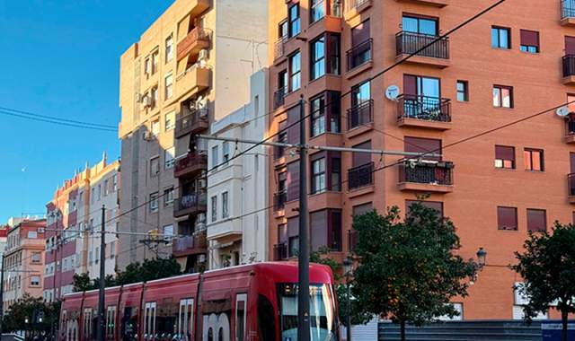 Poblats Marítims и El Cabanyal: Полный гид по самому противоречивому району Валенсии