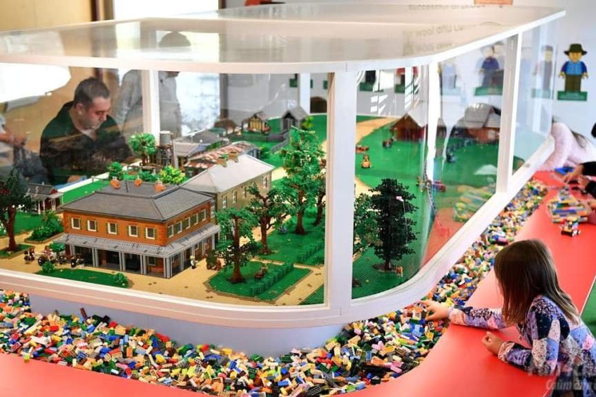 Выставка LEGO в Алакуасе фото