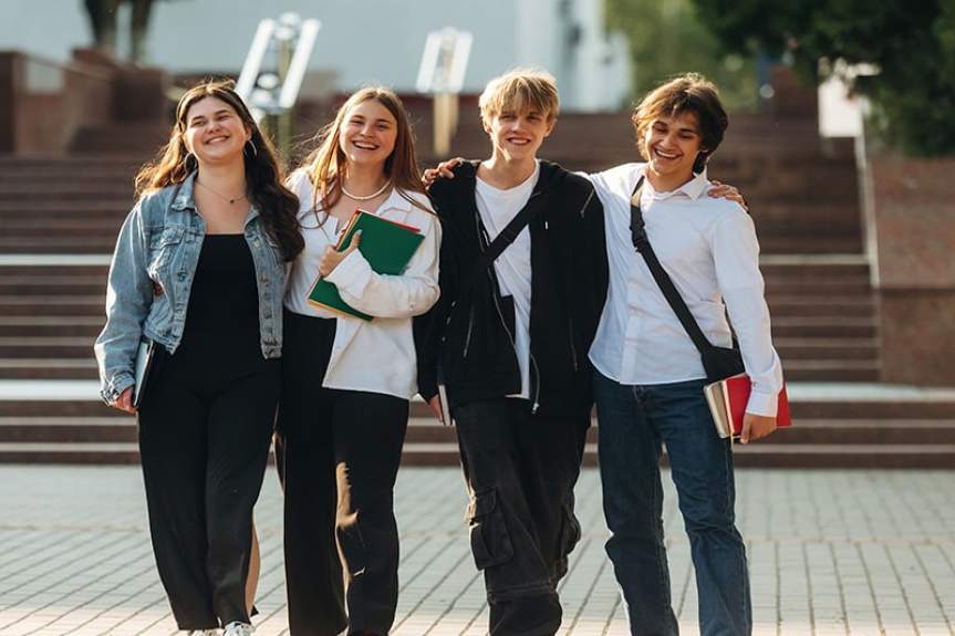 Группа студентов на перерыве