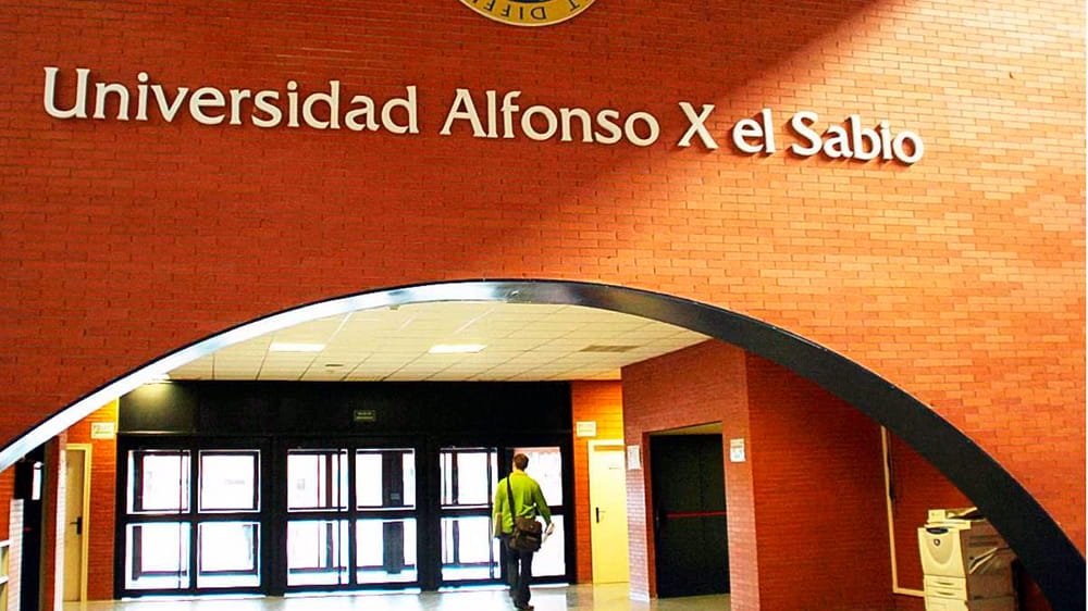 Университет Альфонсо Х в Мадриде